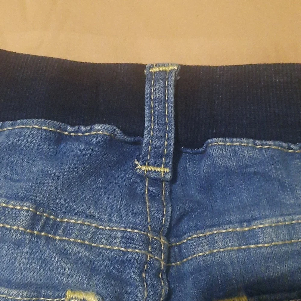 Gymboree skinny jeans size 2T boy or girl